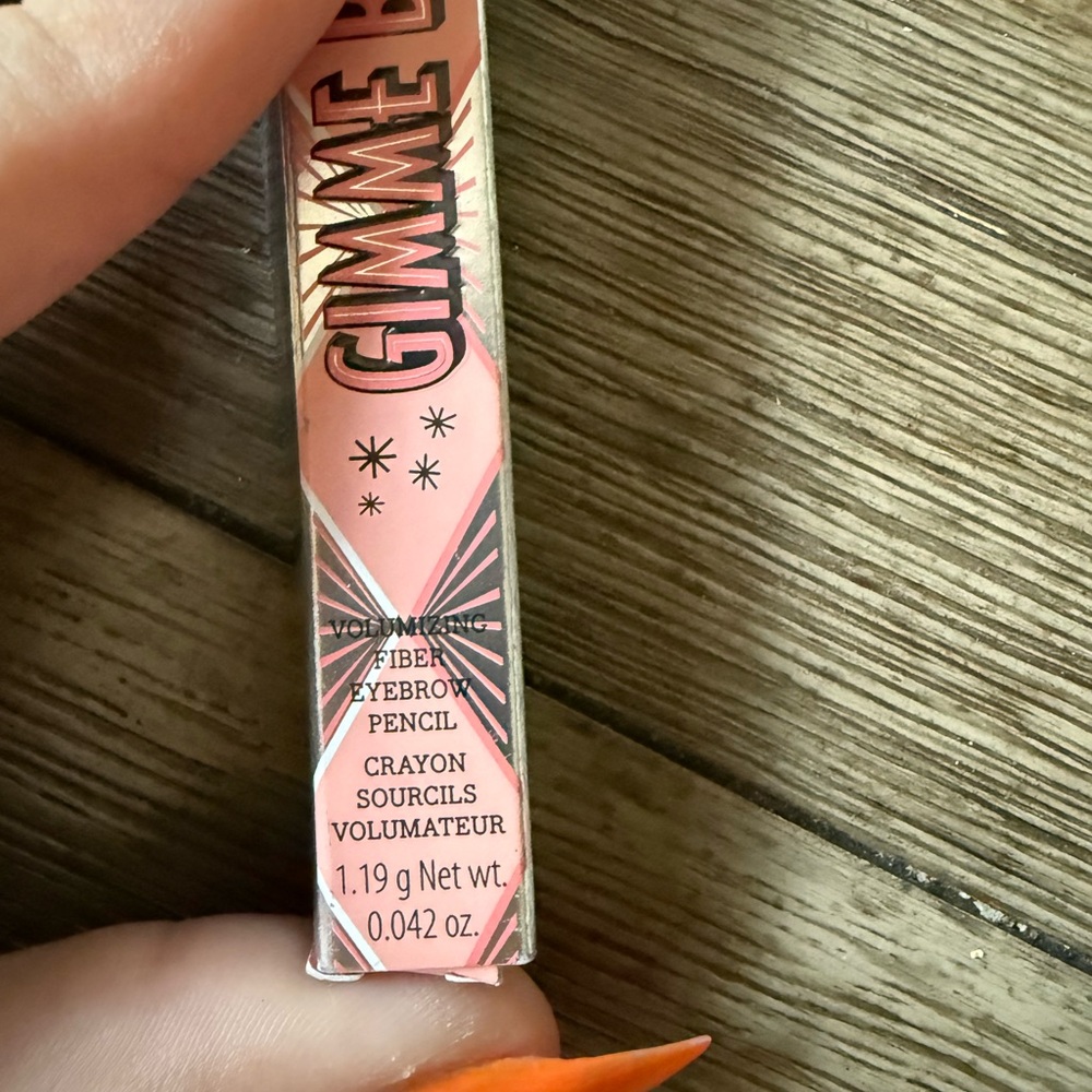 Benefit gimme brow + volumizing pencil - Picture 2 of 3